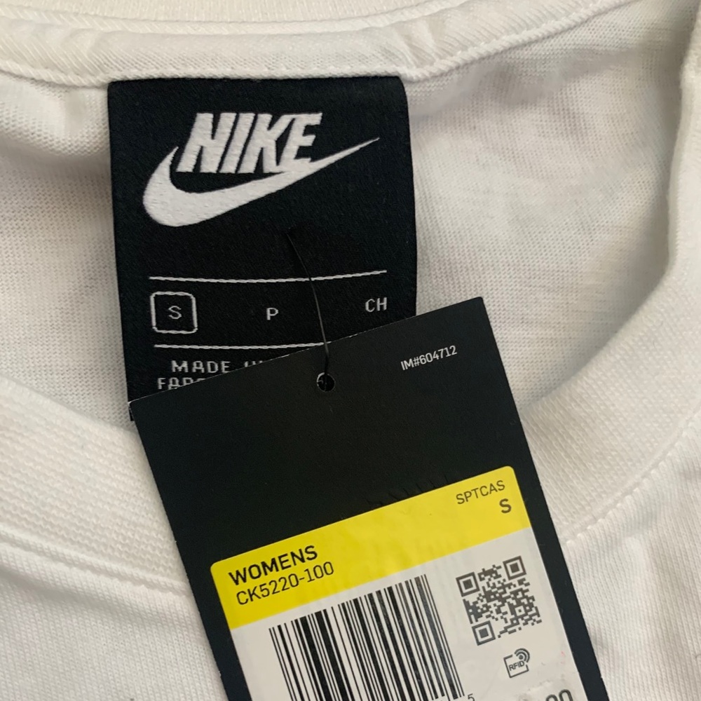COPY - Nike women’s Shorts romper - Picture 4 of 8